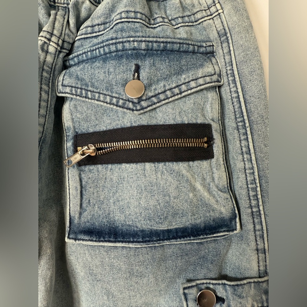 NWT EB Denim Utility Cargo Jeans in Rain Wash - Picture 11 of 14